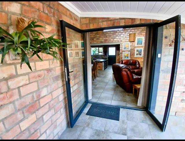 3 BEDROOM HOUSE FOR SALE IN STILBAAI-WES